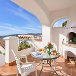 Daire Casa Con Bellas Vistas Sobre La Bahia De *