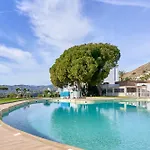 Casa Con Bellas Vistas Sobre La Bahia De