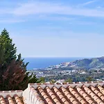 Casa Con Bellas Vistas Sobre La Bahia De Апартаменты *