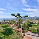 Casa Con Bellas Vistas Sobre La Bahia De Апартаменты *