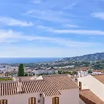 Casa Con Bellas Vistas Sobre La Bahia De * Нерха