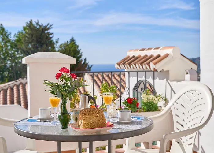 Casa Con Bellas Vistas Sobre La Bahia De * Нерха